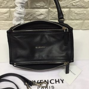 Replica Givenchy PandoraDesigner Discreet