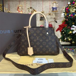 Replica LOUIS VUITTON MONTAIGNE BBDesigner Discreet