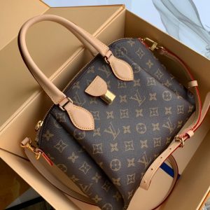 Replica Louis Vuitton RIVOLI BBDesigner Discreet