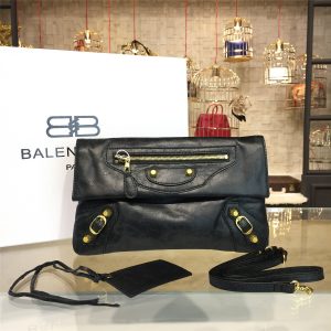 Replica Balenciaga Classic Metallic Clutch bagDesigner Discreet