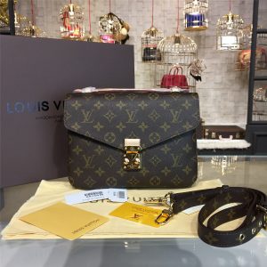 Replica Louis Vuitton POCHETTE METISDesigner Discreet