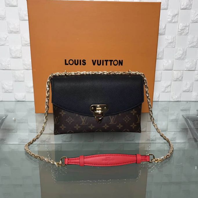 Replica LV Shoulder Bags Saint Placide On Chain M43714