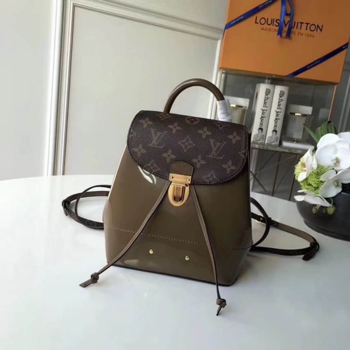 Replica LV Backpack Bags Hot Springs M54389