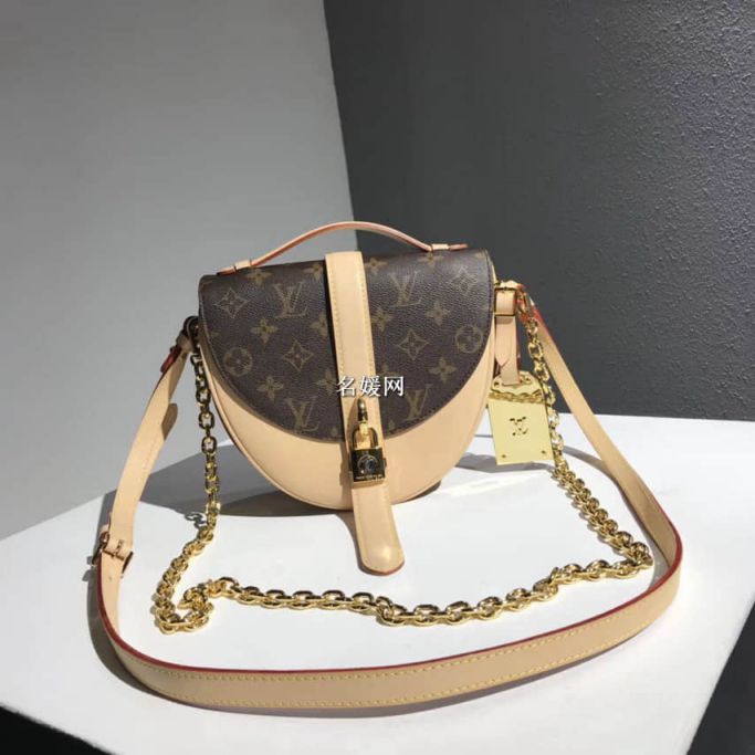 Replica LV Shoulder Bags CHANTILLY LOCK