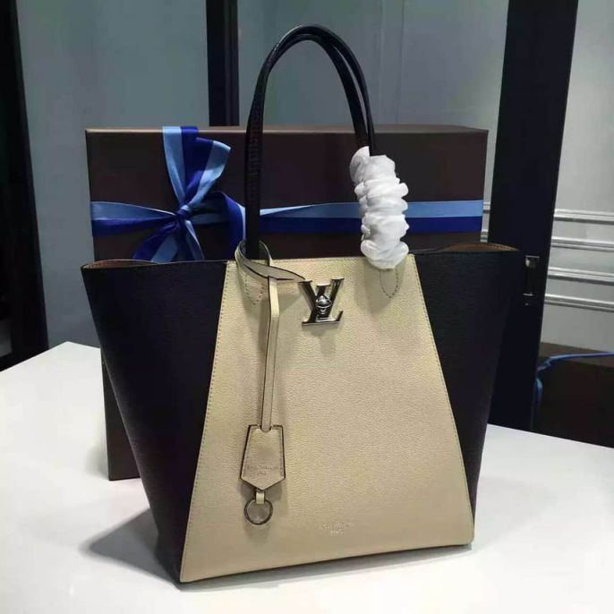 Replica LV Tote Bags M42291 CABAS LOCKME Taurillon