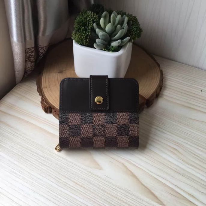 Replica LV Wallets M61668