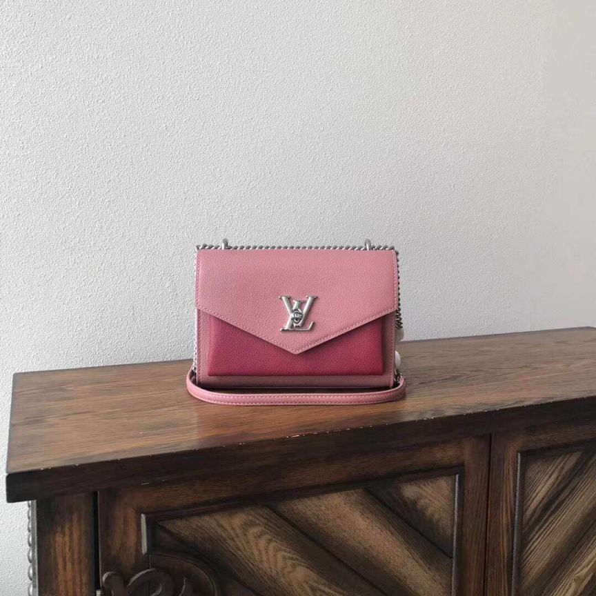 Replica LV Shoulder Bags Mylockme BB On Chain Messenger Bag M51492