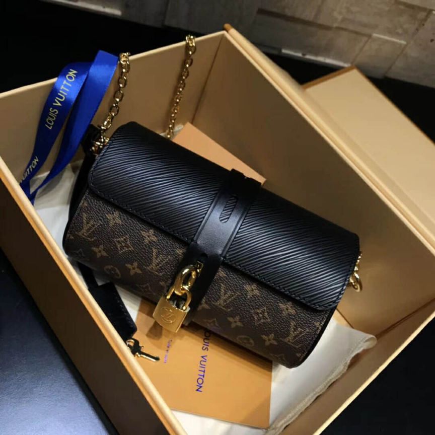 Replica LV Shoulder Bags 18 M43903