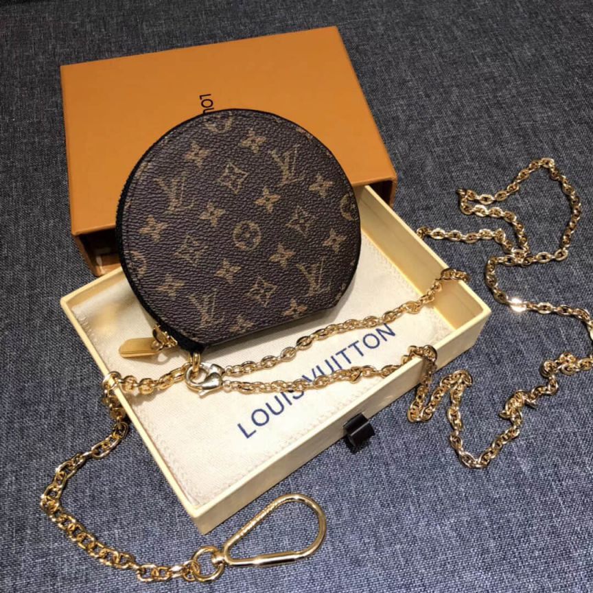 Replica LV Wallets 18 M63597