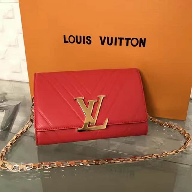 Replica LV Shoulder Bags POCHETTE LOU*SE GM On Chain M54230