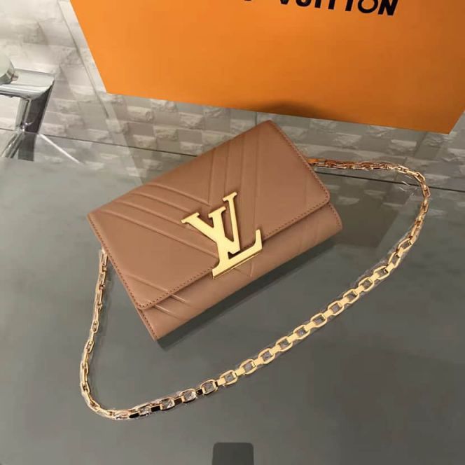 Replica LV Shoulder Bags POCHETTE LOU*SE GM On Chain M54233