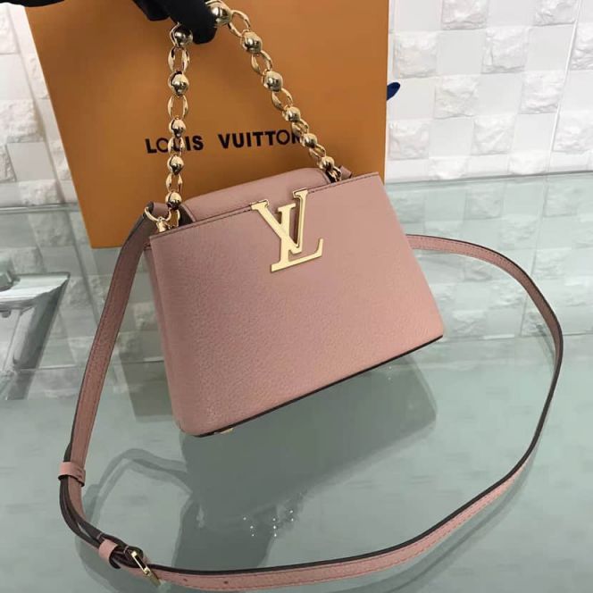 Replica LV Shoulder Bags Capucines On Chain Taurillon M42935