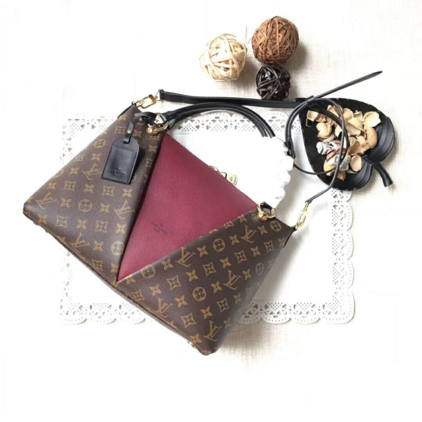 Replica LV Tote Bags V TOTE MM M43949