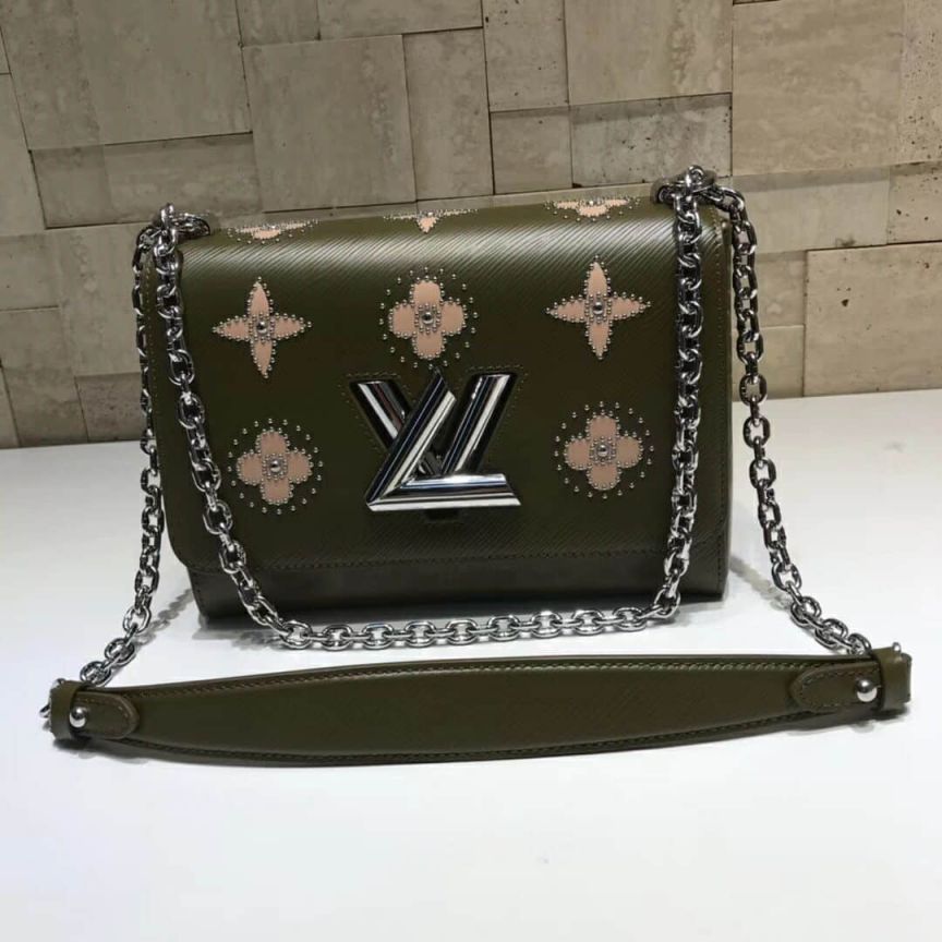 Replica LV Shoulder Bags 18 Twist M52159