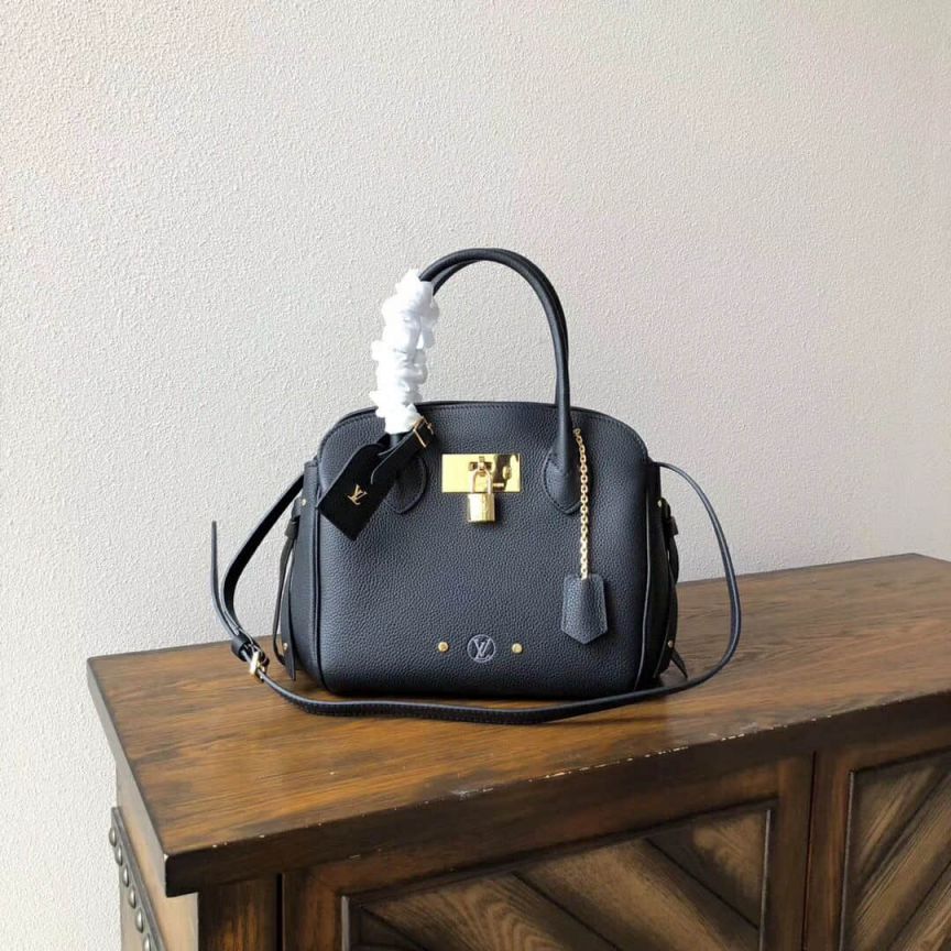 Replica LV Tote Bags Veau Nuage Milla M54346