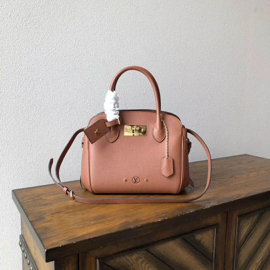 Replica LV Tote Bags Veau Nuage Milla M51684