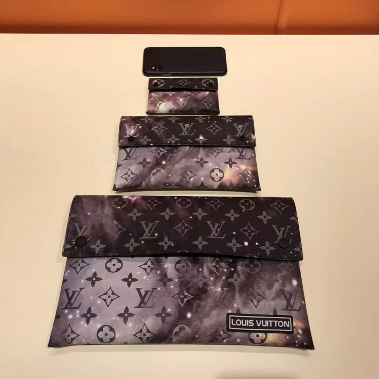 Replica LV 2019ss Trio M44177 Clutch Bags