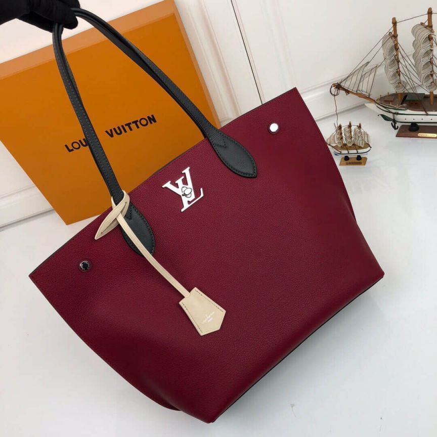 Replica LV Shopping Bags LOCKME M52409