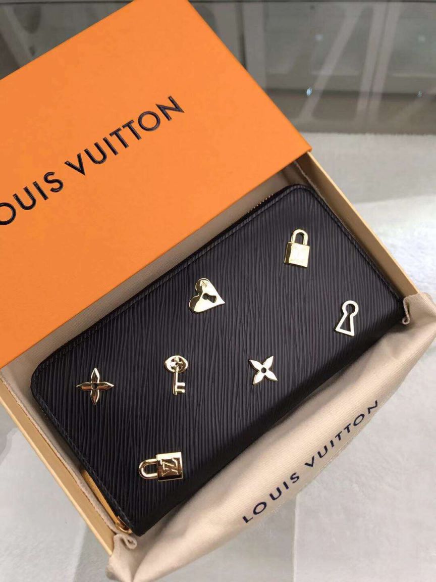 Replica LV Wallets M63991