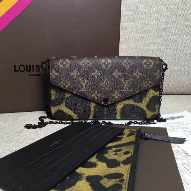 Replica LV Shoulder Bags Monogram Vernis POCHETTE FELICIE On Chain M61293