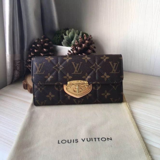 Replica LV Wallets M66556