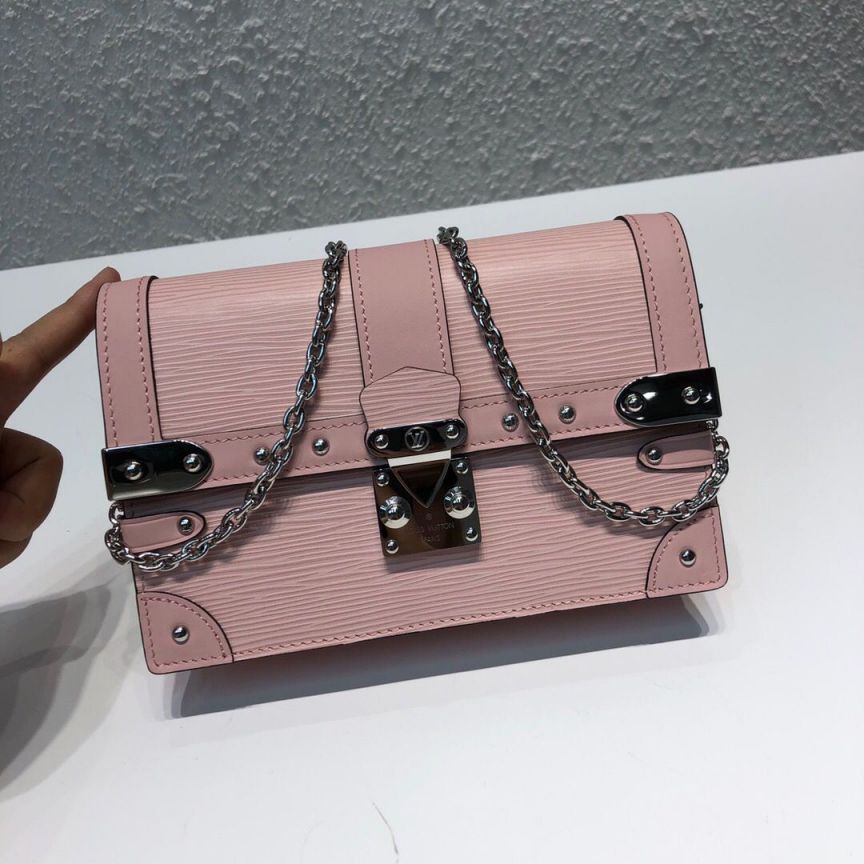 Replica LV Shoulder Bags M67508 Epi TRUNK On Chain