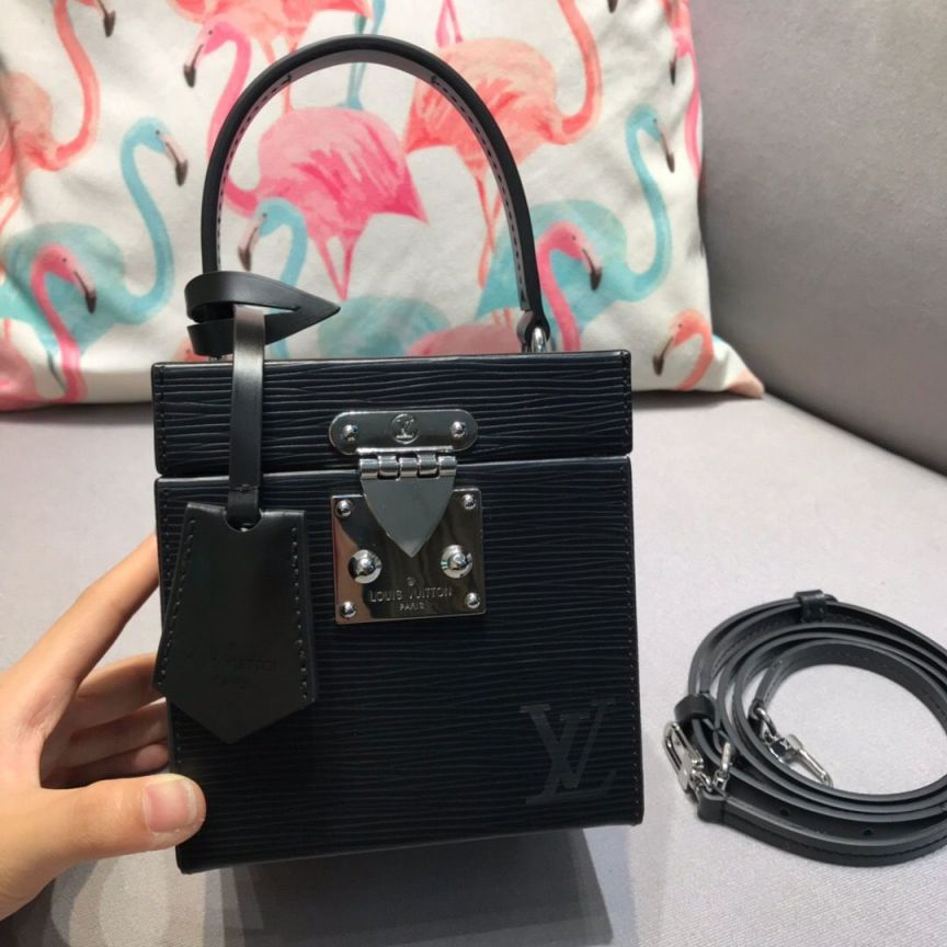 Replica LV Tote Bags M52703 Epi Bleecker Box