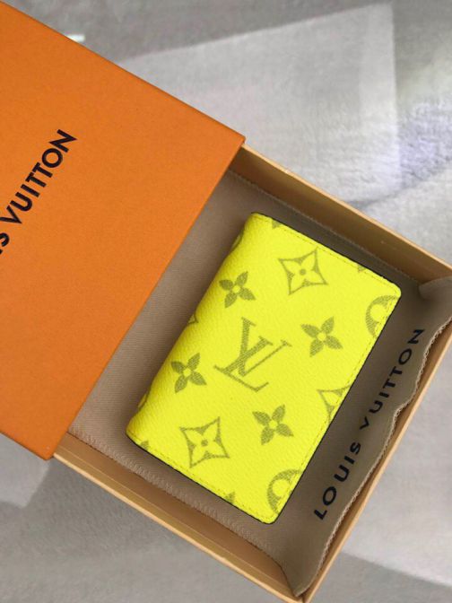 Replica LV 2019 Bi Fold M3032018 Card Holder