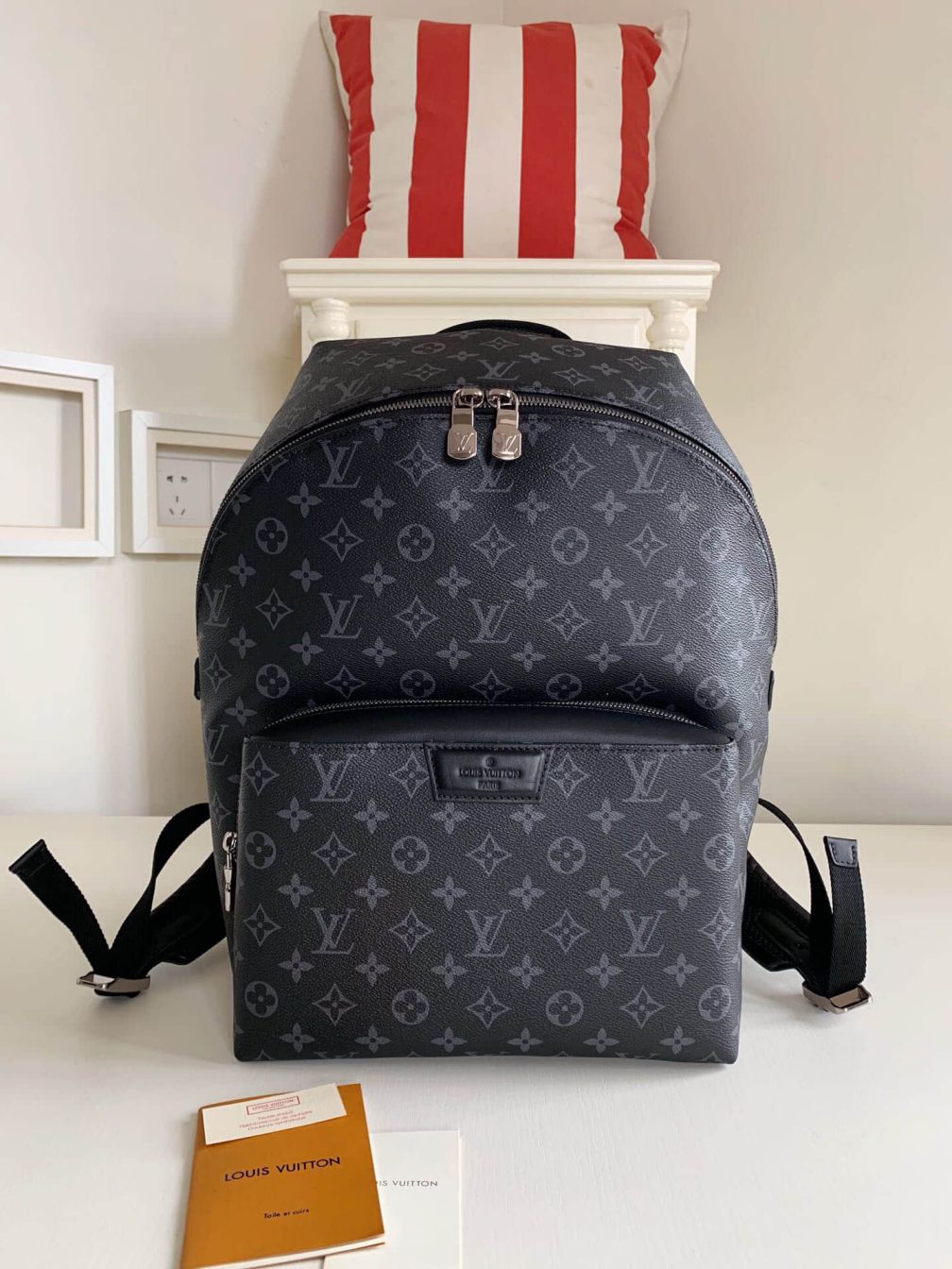 Replica LV M4320186 2019 Black Discovery Backpack Bags