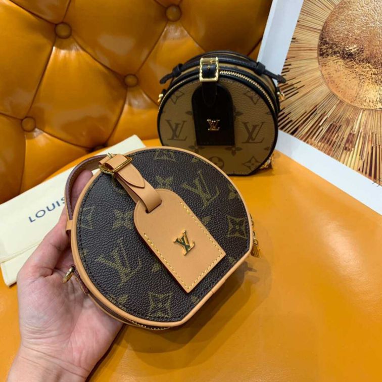 Replica LV MINI BOITE CHAPEAU Monogram Crossbody M44699 Women Shoulder Bags