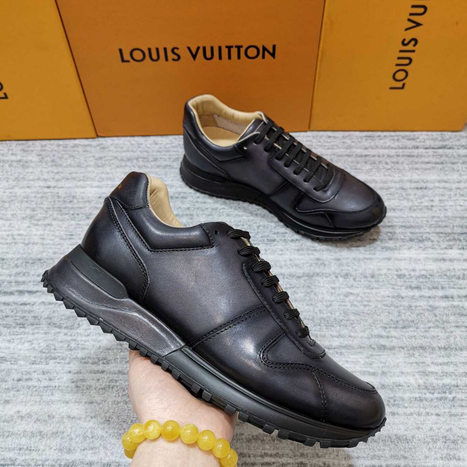 Replica LV Run Away Men Sneakers