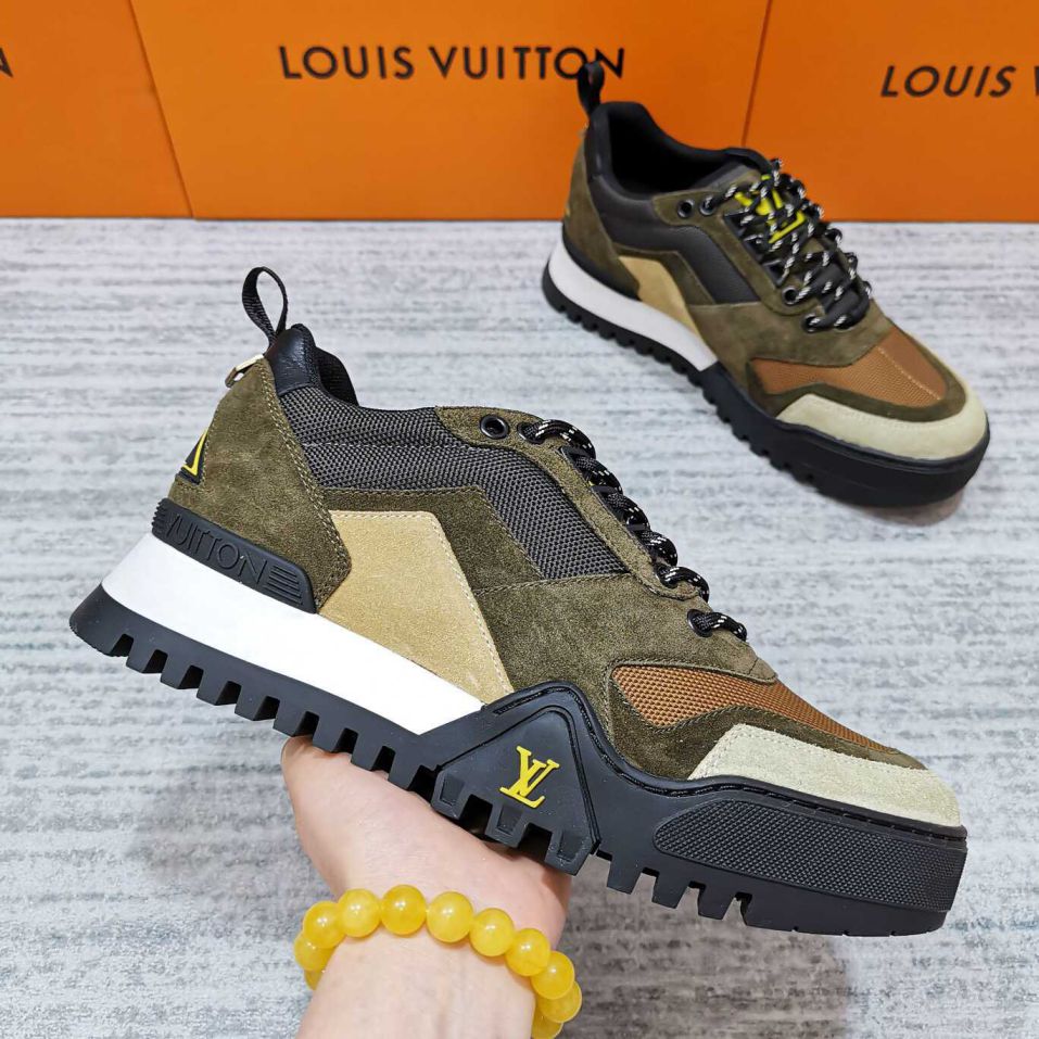 Replica LV HIKING Men Sneakers