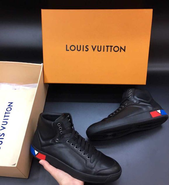 Replica LV Leather Sneakers Men High Men Shoes