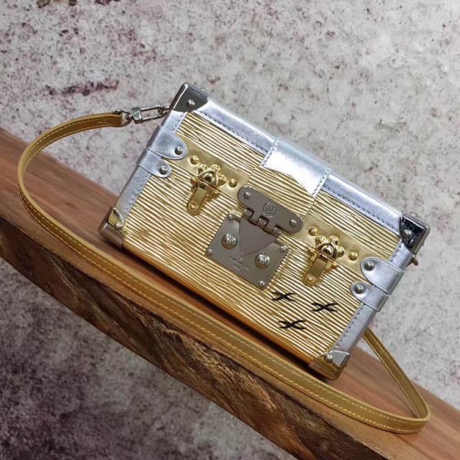 Replica LV Shoulder Bags PETITE MALLE M50017 Crossbody