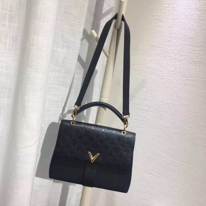 Replica LV Tote Bags VERY ONE HANDLE M51989