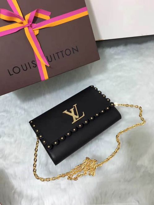 Replica LV Shoulder Bags LOU*SE On Chain M54584