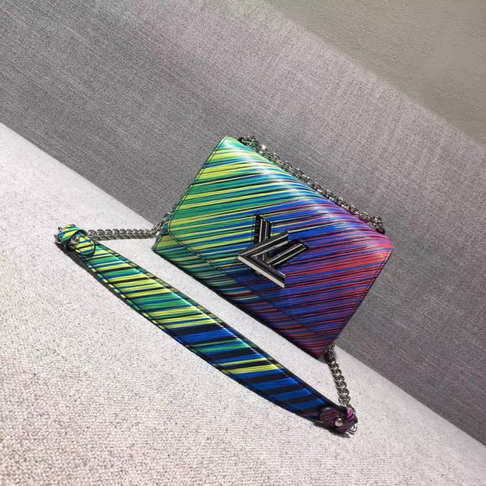 Replica LV Shoulder Bags Epi TWIST On Chain Crossbody