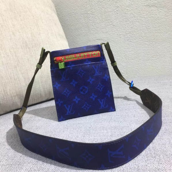 Replica LV 2018 Blue Shoulder Bags