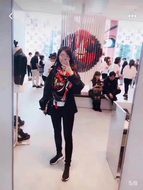 Replica LV Limited Edition Women Scarves