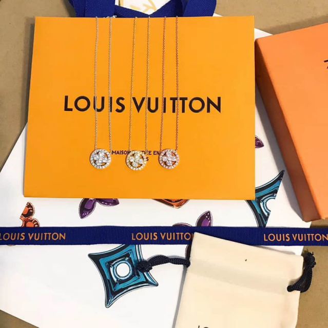 Replica LV DIAMOND BLOSSOM RAY Necklaces