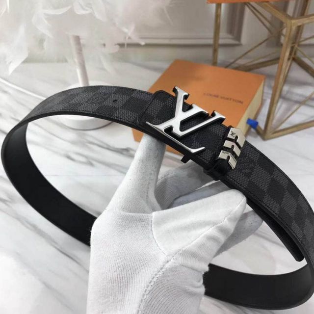 Replica LV Men Leather Belts