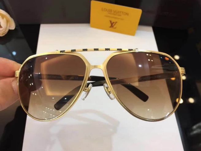 Replica 2018 LV Men Sunglasses