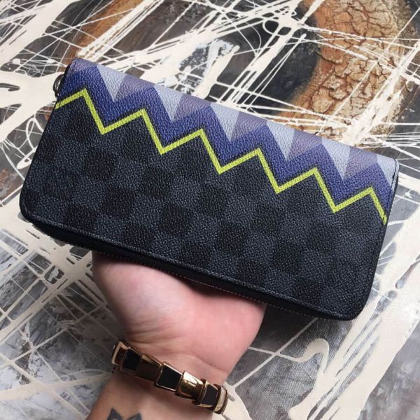 Replica LV Men Karakoram Print Long N61253 Wallets