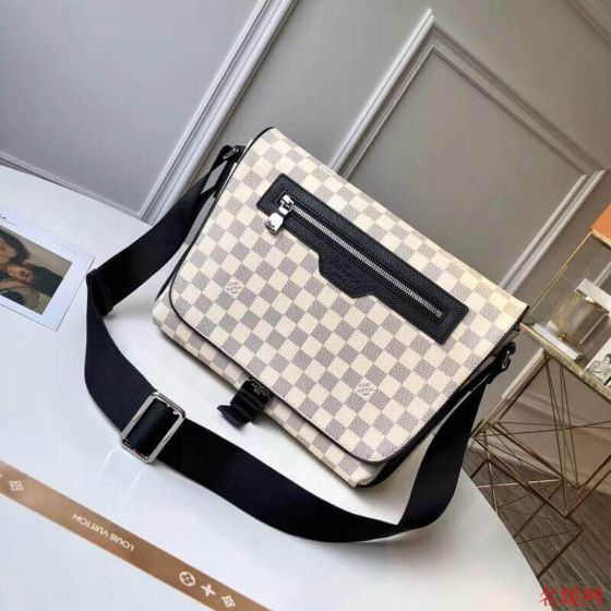 Replica LV 2018 MATCHPOINT Messenger N40019 Shoulder Bags