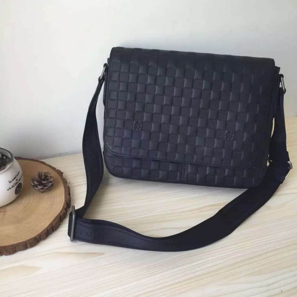 Replica LV N41286 Damier Infini Men Crossbody Small Black Shoulder Bags