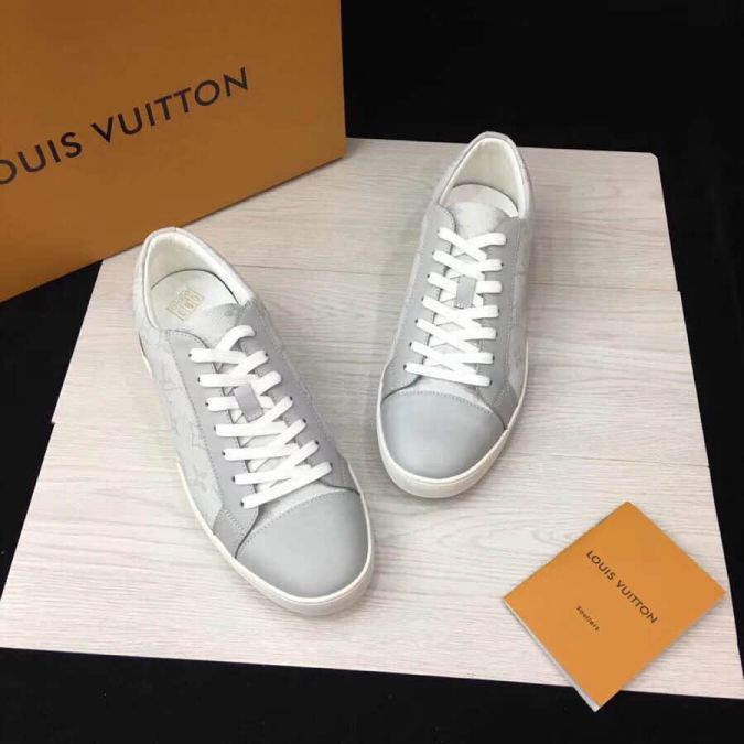 Replica 2018 LV Men Sneakers