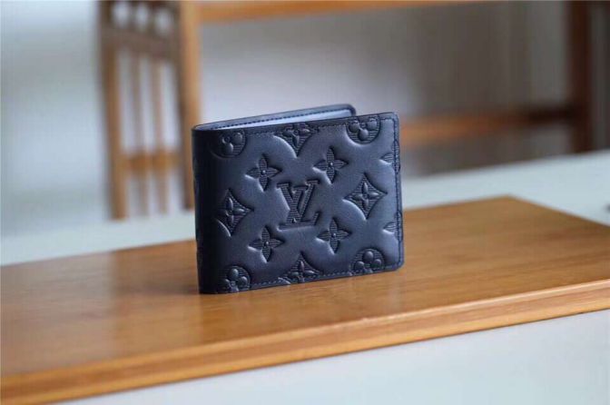 Replica LV 2018 Multiple Bi Fold M62901 Wallets