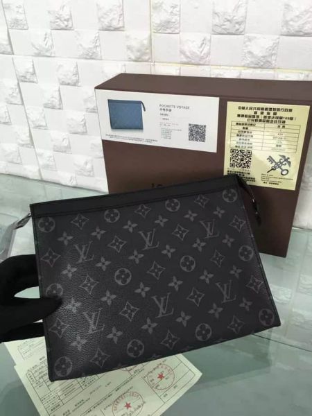 Replica LV POCHETTE VOYAGE MM Limited Edition Hiroshi Fujiwara Fragment M61692 Clutch Bags