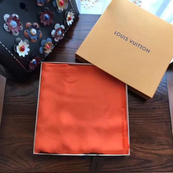 Replica LV Classic MonogramLV Women Scarves