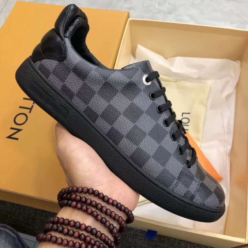 Replica LV Causal Classic Sneakers 1A1 Men Sandals